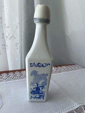 Retro 1970s Vandermint Holland White Milk Glass Decanter